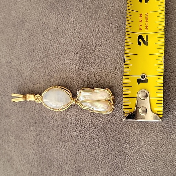 Moonstone & Fresh Water Pearl Pendant - Picture 6 of 6